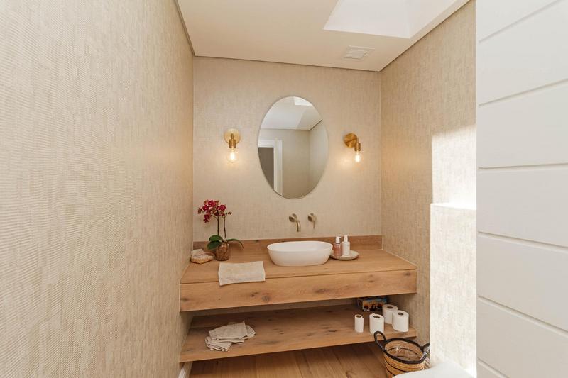 To Let 5 Bedroom Property for Rent in Steenberg Estate Western Cape